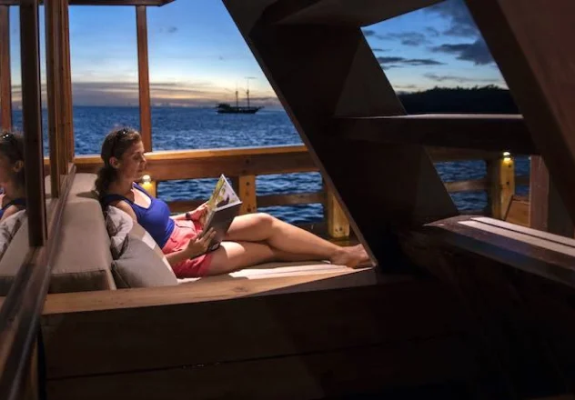 Sailing in Style A Comprehensive Guide to Luxury Boat Komodo Experiences